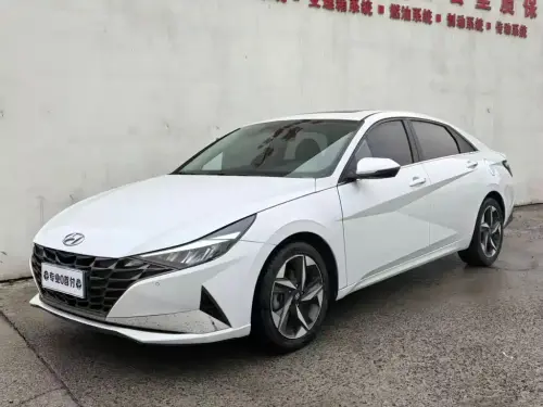 Hyundai Elantra, 2023