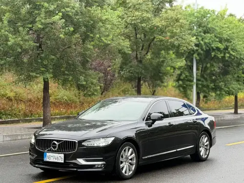 Volvo S90, 2020