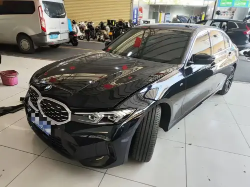 BMW 3-Series, 2025