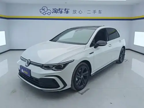 Volkswagen Golf, 2024