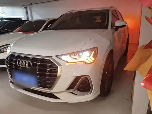 Audi Q3, 2020