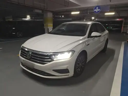 Volkswagen Sagitar, 2020