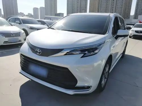 Toyota Sienna, 2023