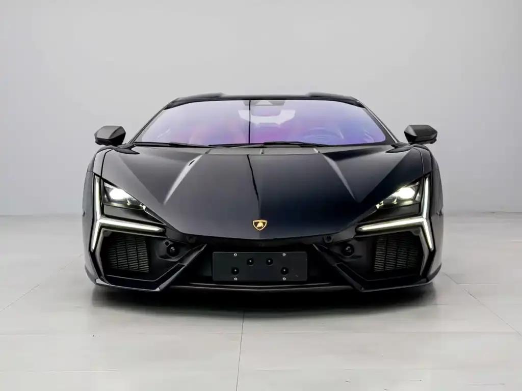 Lamborghini Revuelto, 2025