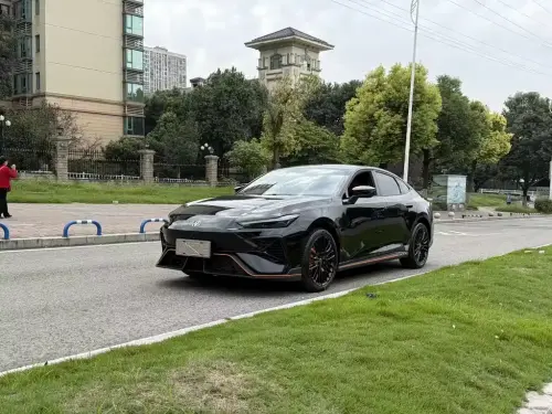 Changan UNI-V, 2025