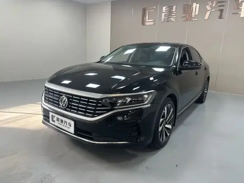Volkswagen Passat, 2022