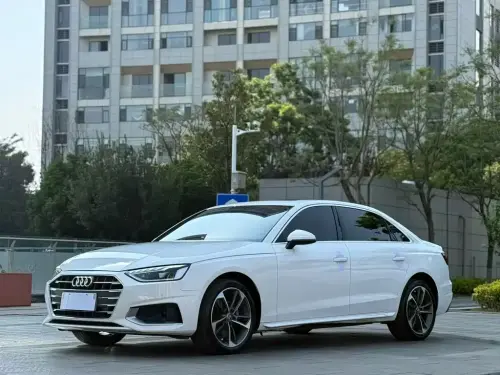 Audi A4, 2021
