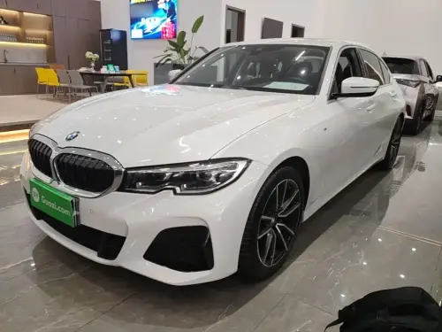 BMW 3-Series, 2021
