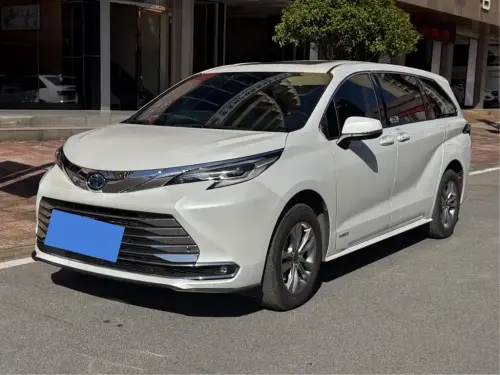 Toyota Sienna, 2024