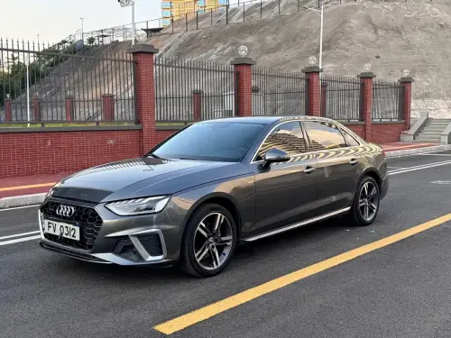 Audi A4, 2021