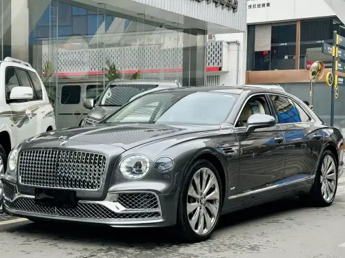 Bentley Flying Spur, 2022