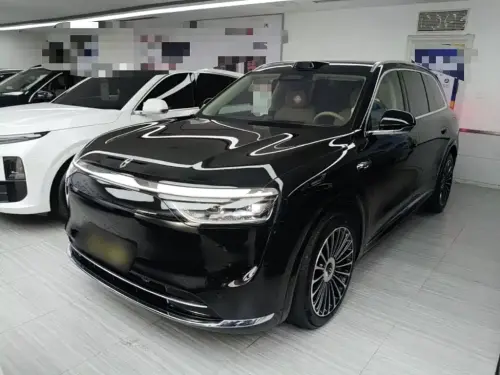 AITO M8, 2025