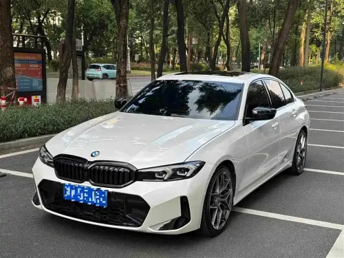 BMW 3-Series, 2025