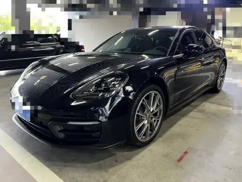 Porsche Panamera, 2022