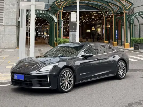 Porsche Panamera, 2024