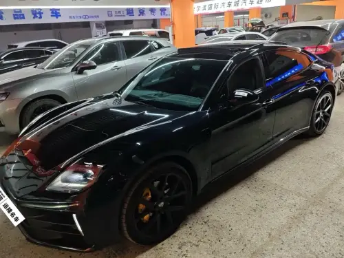 Porsche Panamera, 2024