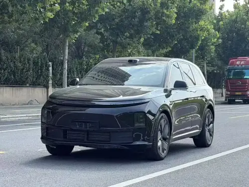 Li Auto L6, 2025