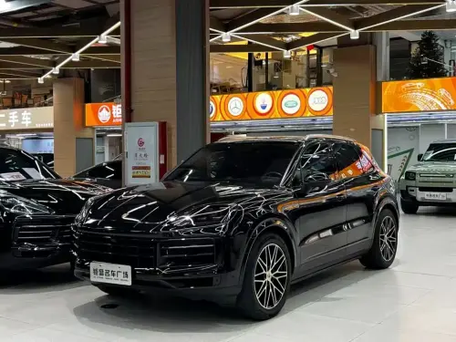 Porsche Cayenne, 2023