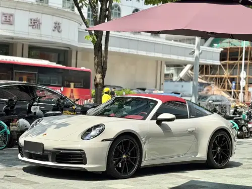 Porsche 911, 2024