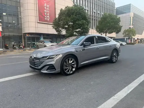 Volkswagen CC, 2023