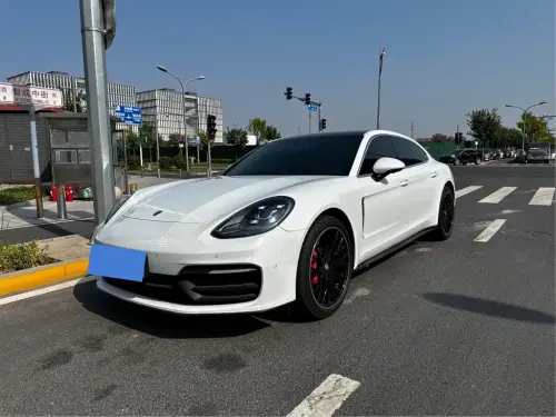 Porsche Panamera, 2022