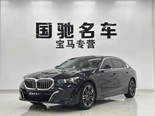 BMW 5-Series, 2024