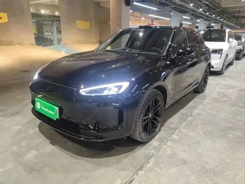 AITO M5, 2025