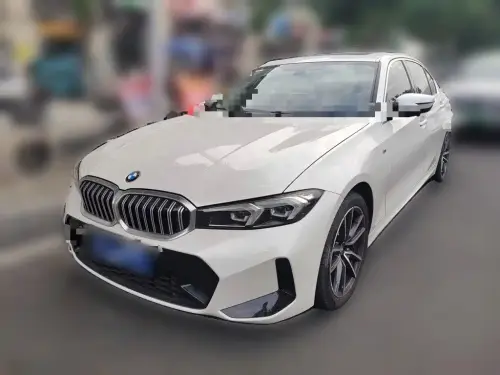 BMW 3-Series, 2023
