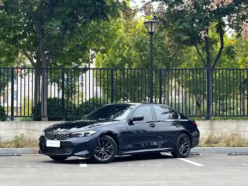 BMW 3-Series, 2023