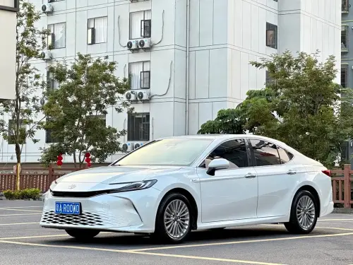 Toyota Camry, 2024