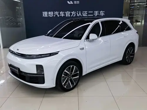 Li Auto L7, 2025