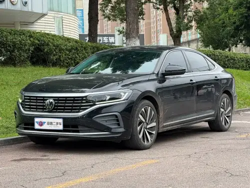 Volkswagen Passat, 2025