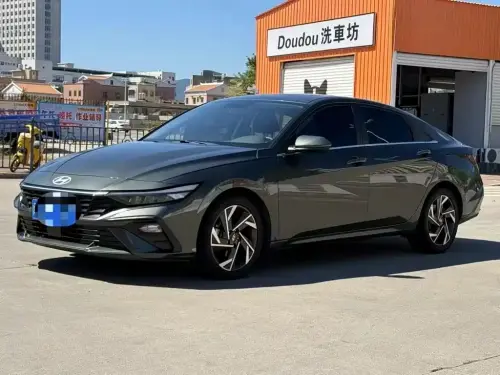 Hyundai Elantra, 2024