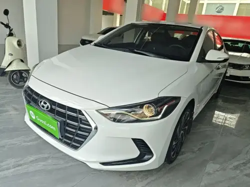 Hyundai Elantra, 2020