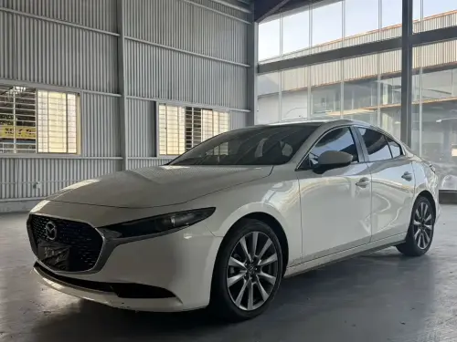 Mazda Mazda3 Axela, 2024