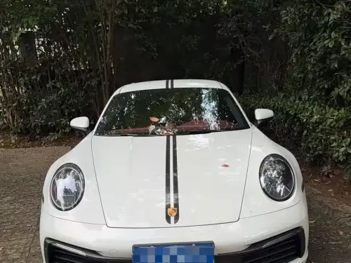 Porsche 911, 2025