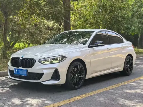 BMW 1-Series, 2022