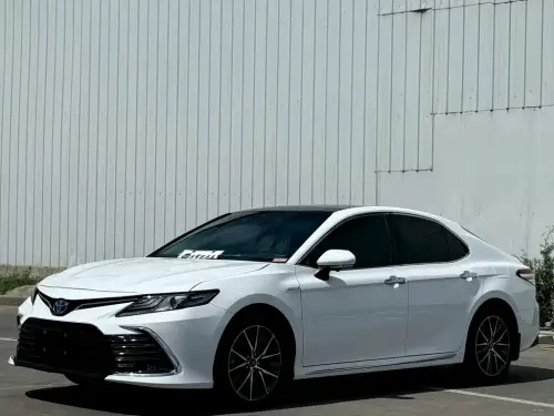 Toyota Camry, 2023