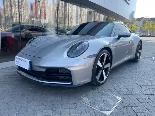 Porsche 911, 2025