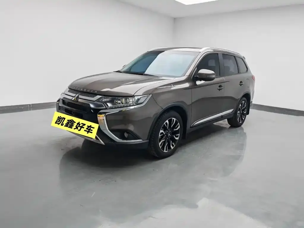 Mitsubishi 欧蓝德, 2020