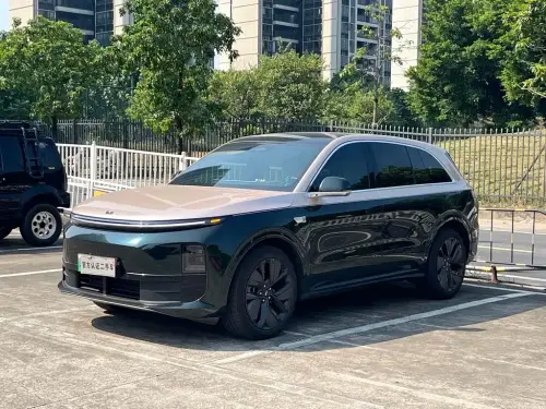 Li Auto L6, 2025