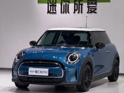 Mini MINI, 2021