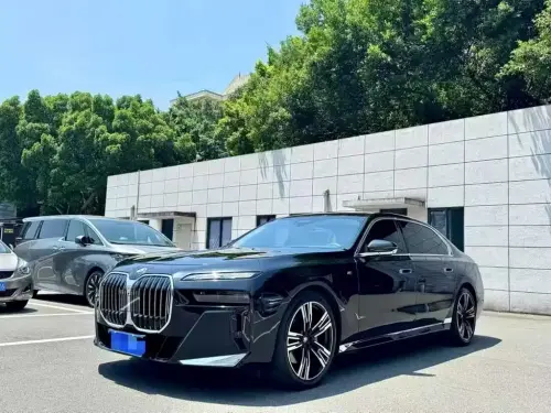 BMW 7-Series, 2024
