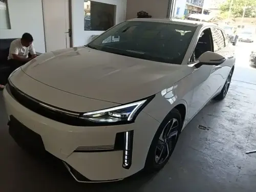 Geely Galaxy L6, 2024