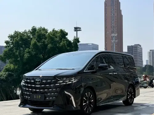 Toyota Alphard, 2024
