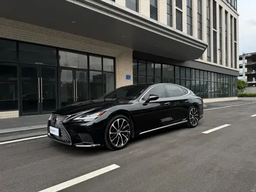 Lexus LS, 2021