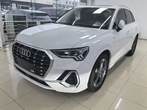 Audi Q3, 2021
