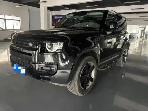 Land Rover Defender, 2024