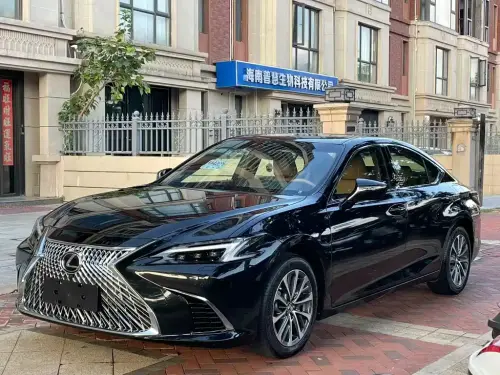 Lexus ES, 2026