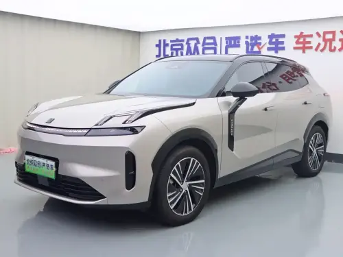 Lynk & Co 08, 2024
